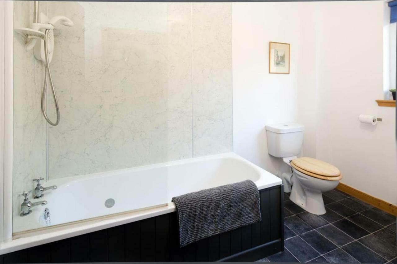 Skye View Villa กลีเนลก์ ภายนอก รูปภาพ